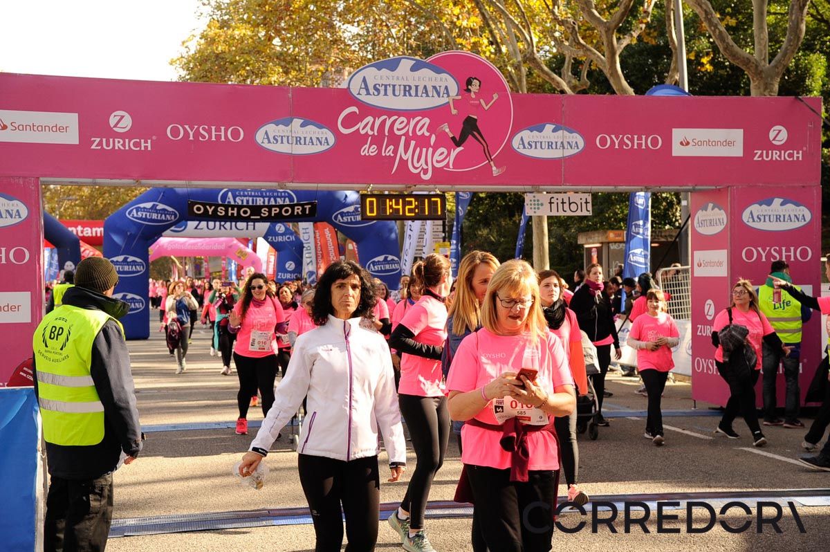 Llegada de la Carrera de la Mujer de Barcelona (ARCO DERECHO 87)