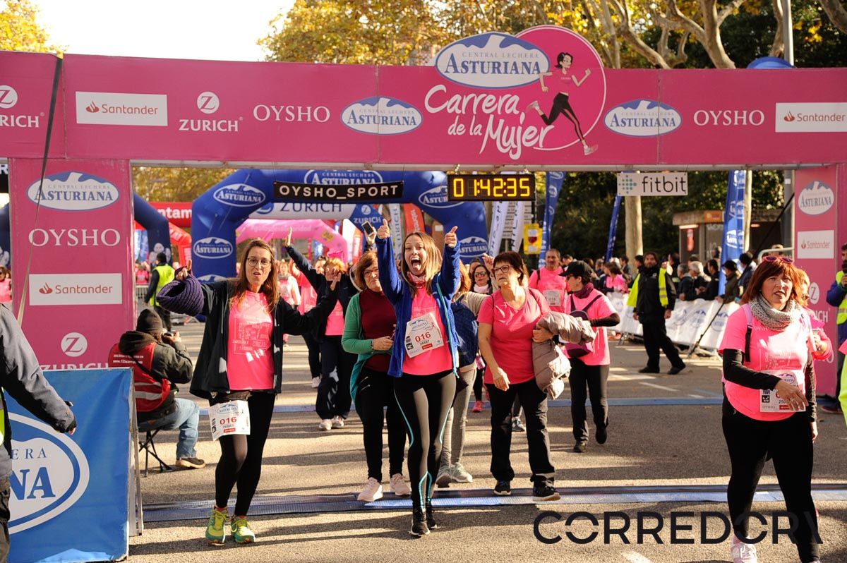 Llegada de la Carrera de la Mujer de Barcelona (ARCO DERECHO 88)