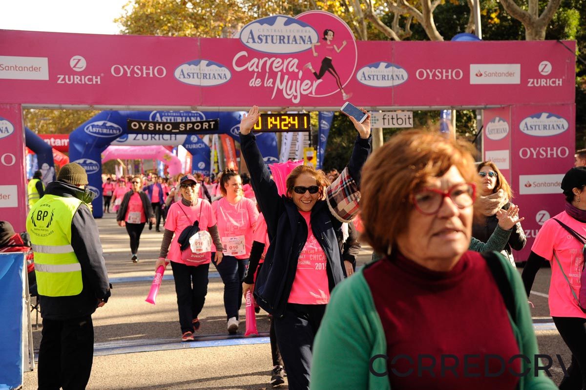 Llegada de la Carrera de la Mujer de Barcelona (ARCO DERECHO 88)