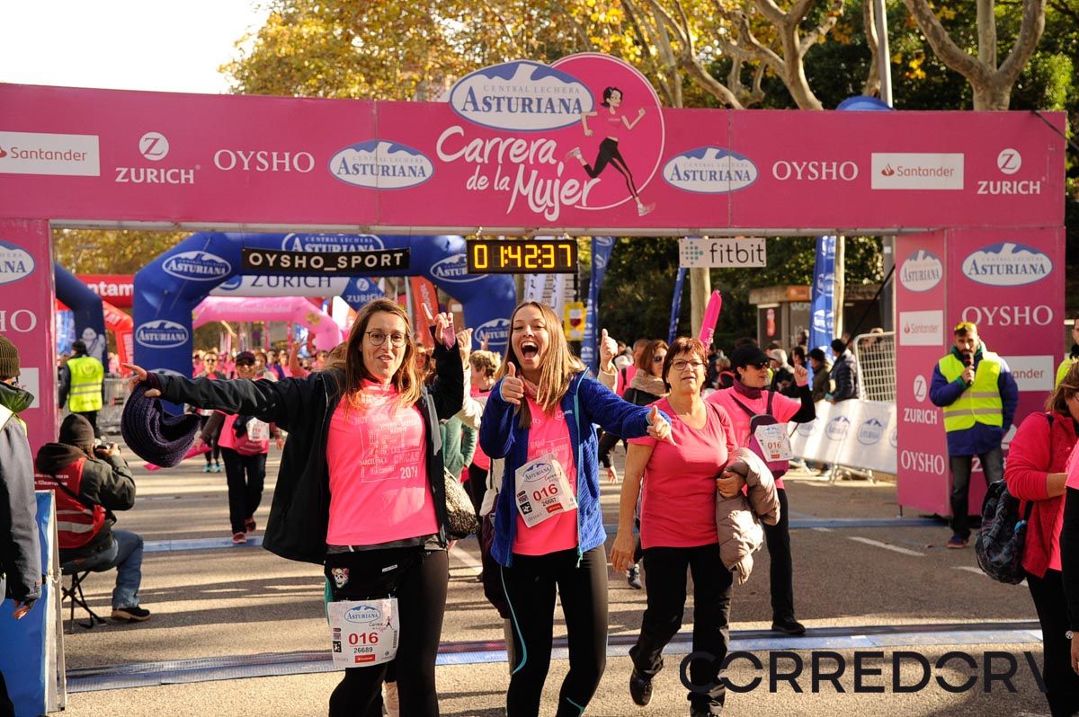 Llegada de la Carrera de la Mujer de Barcelona (ARCO DERECHO 88)