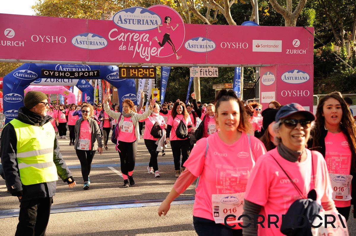 Llegada de la Carrera de la Mujer de Barcelona (ARCO DERECHO 88)