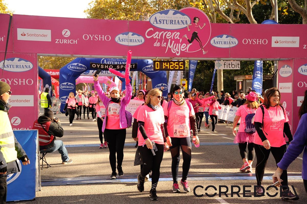 Llegada de la Carrera de la Mujer de Barcelona (ARCO DERECHO 88)