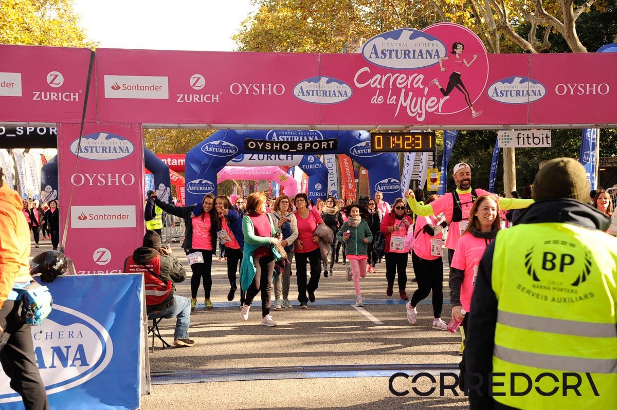 Llegada de la Carrera de la Mujer de Barcelona (ARCO DERECHO 88)