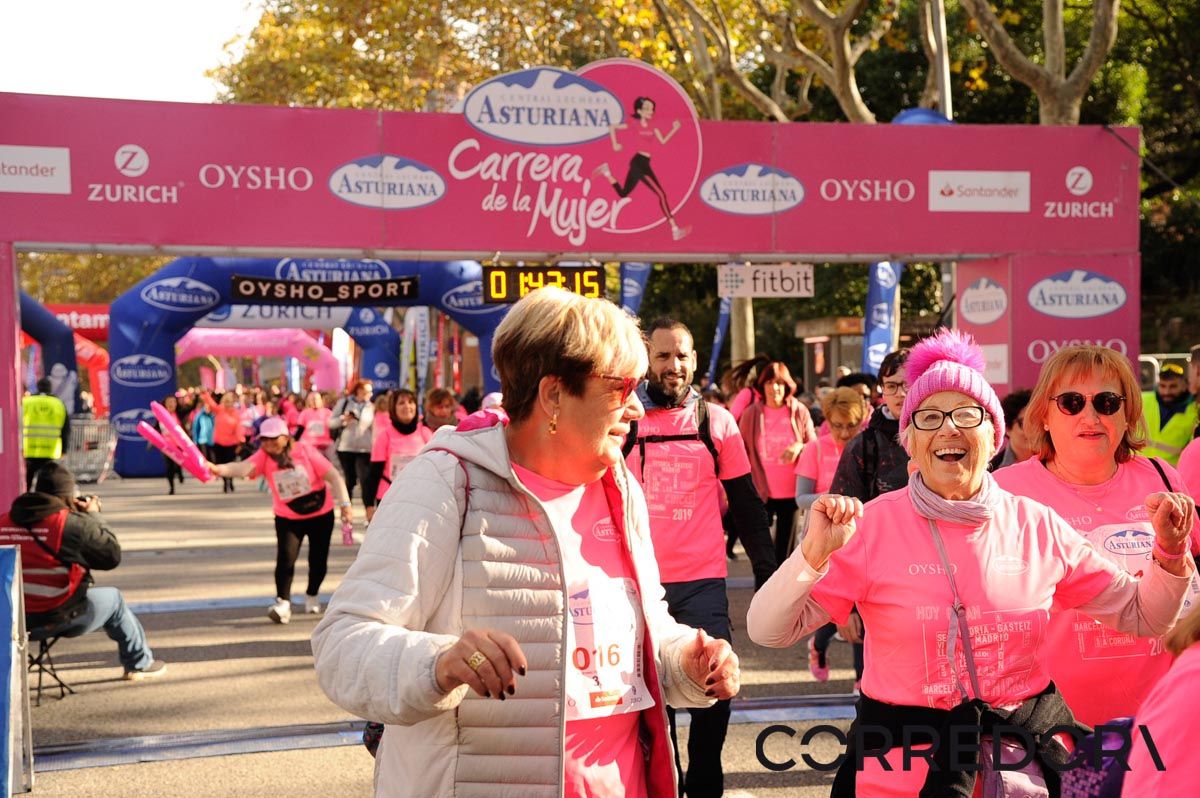 Llegada de la Carrera de la Mujer de Barcelona (ARCO DERECHO 89)
