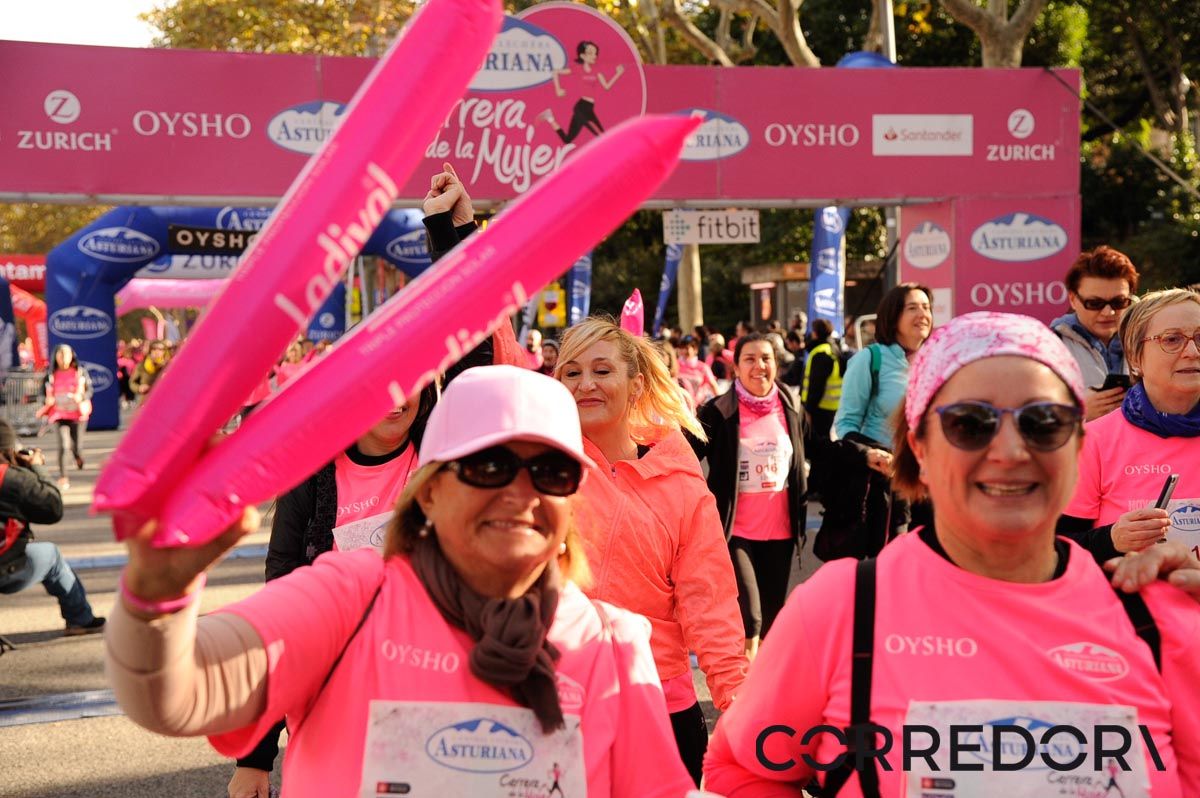 Llegada de la Carrera de la Mujer de Barcelona (ARCO DERECHO 90)