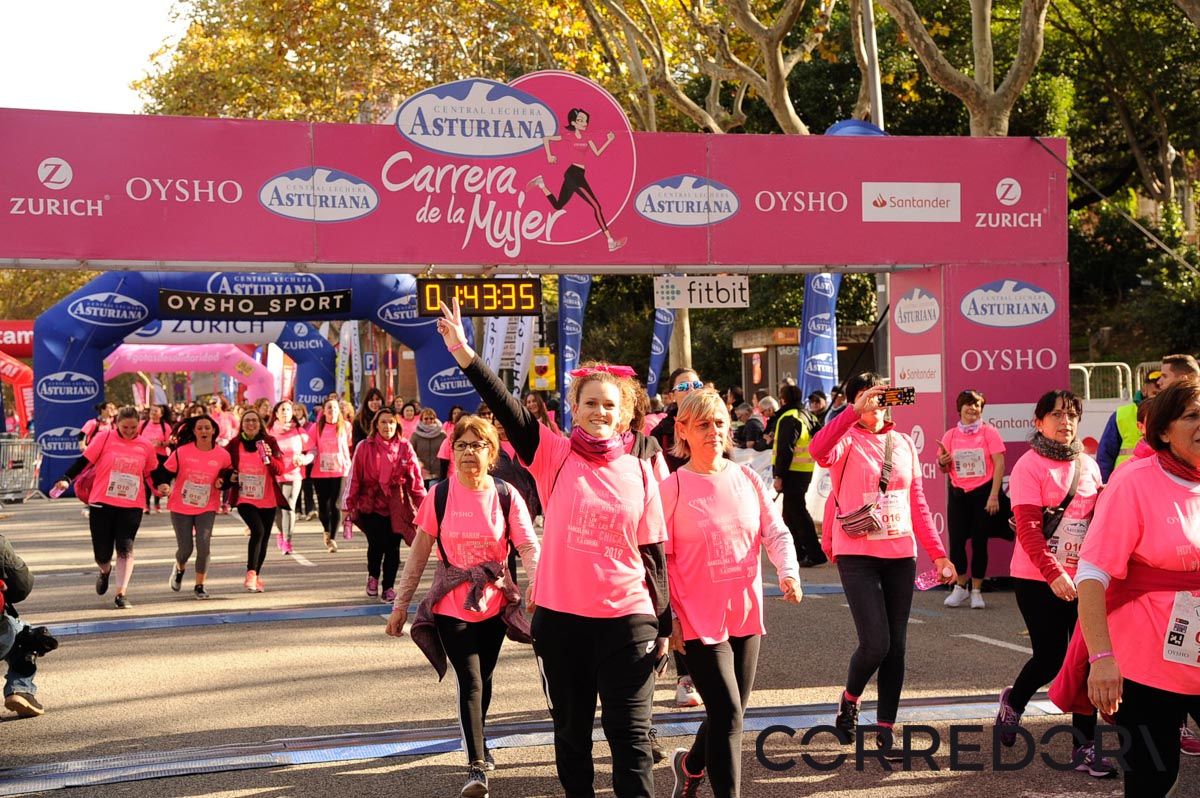 Llegada de la Carrera de la Mujer de Barcelona (ARCO DERECHO 90)
