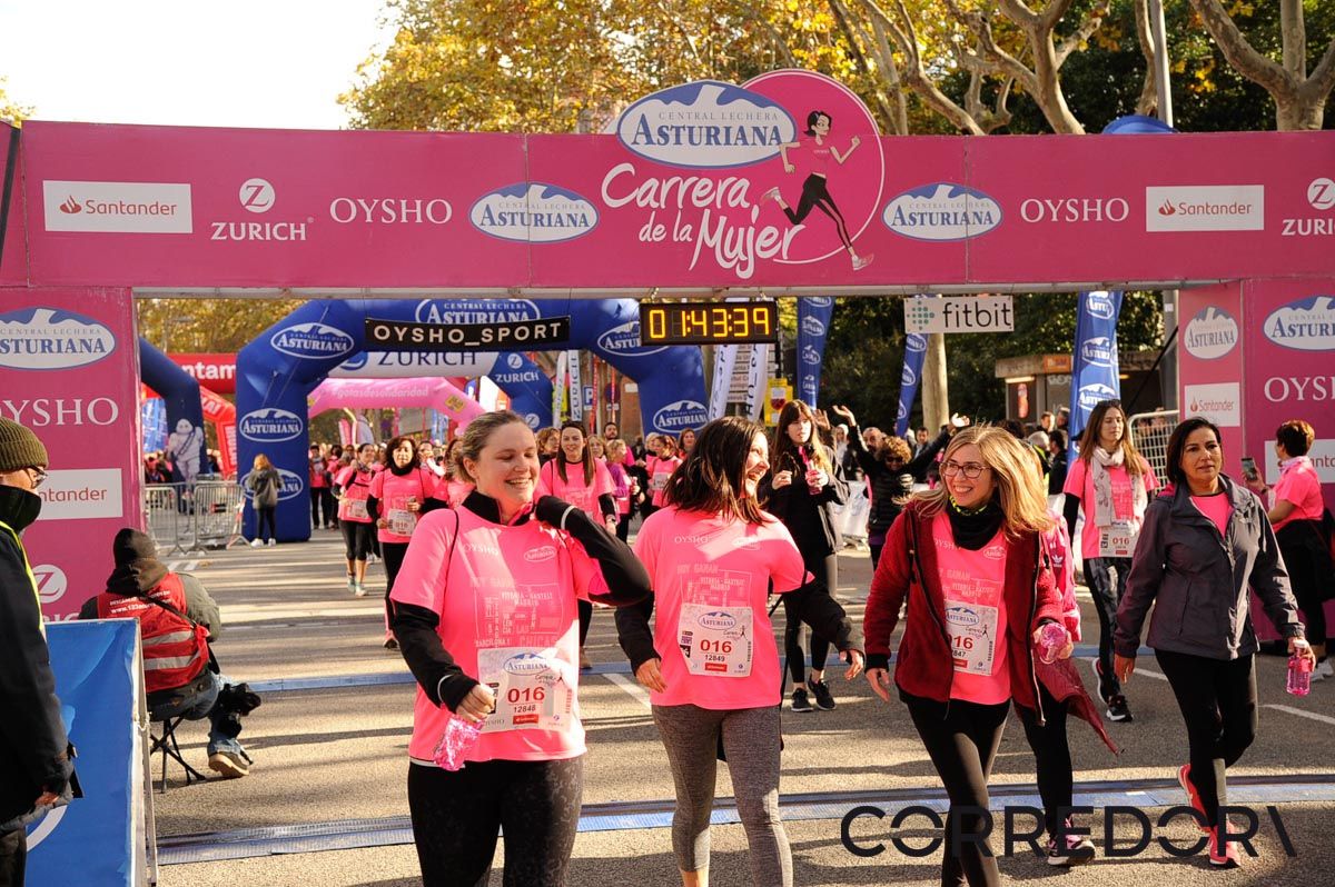 Llegada de la Carrera de la Mujer de Barcelona (ARCO DERECHO 90)