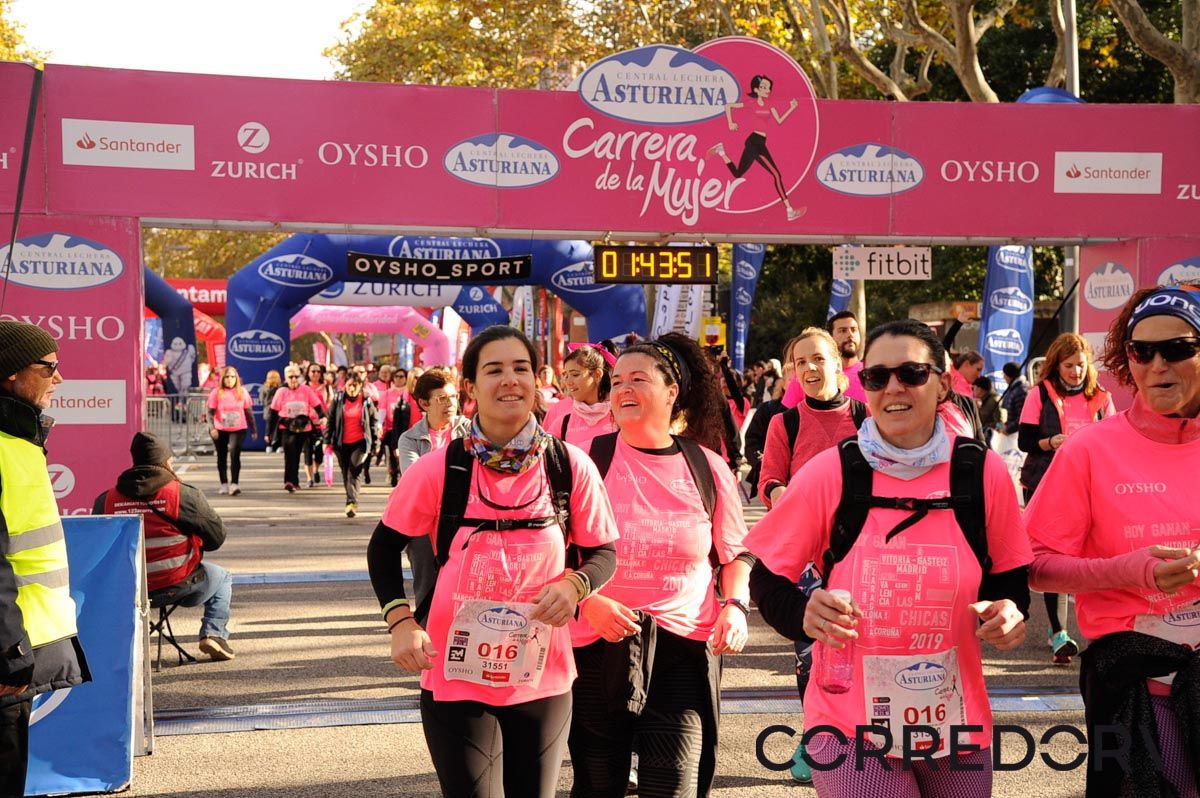 Llegada de la Carrera de la Mujer de Barcelona (ARCO DERECHO 90)
