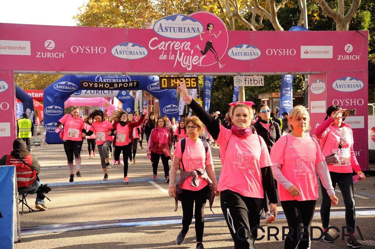 Llegada de la Carrera de la Mujer de Barcelona (ARCO DERECHO 90)