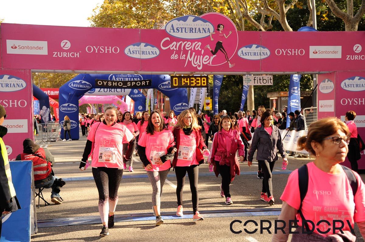Llegada de la Carrera de la Mujer de Barcelona (ARCO DERECHO 90)