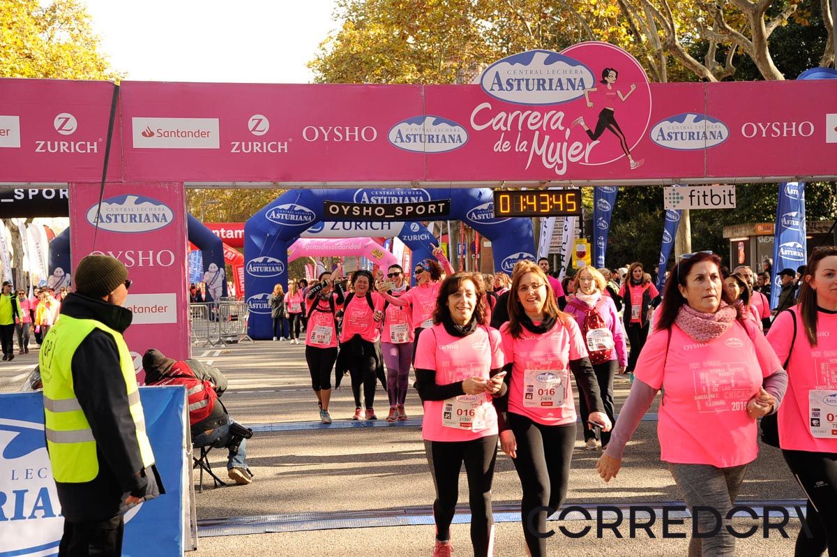 Llegada de la Carrera de la Mujer de Barcelona (ARCO DERECHO 90)