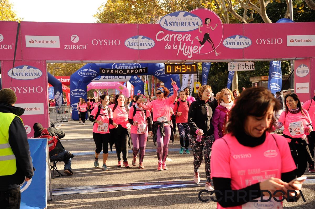 Llegada de la Carrera de la Mujer de Barcelona (ARCO DERECHO 90)