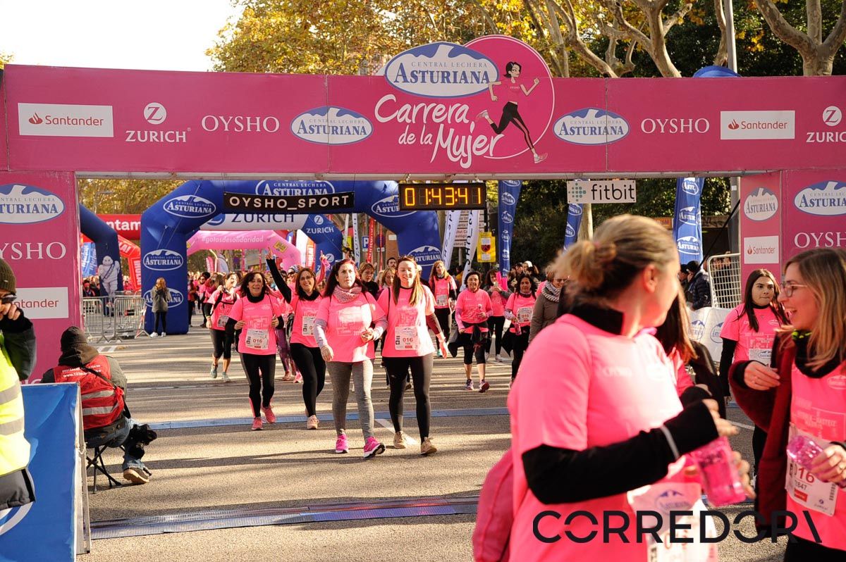 Llegada de la Carrera de la Mujer de Barcelona (ARCO DERECHO 90)