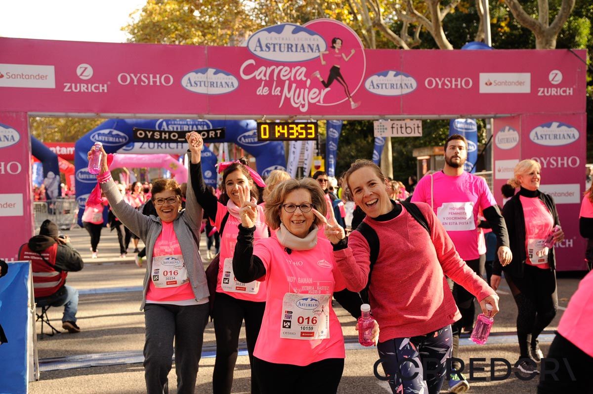 Llegada de la Carrera de la Mujer de Barcelona (ARCO DERECHO 90)