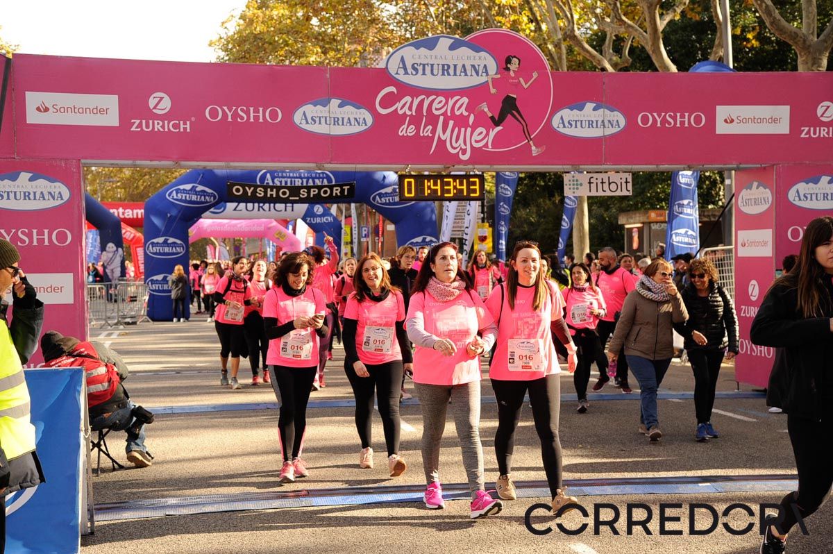 Llegada de la Carrera de la Mujer de Barcelona (ARCO DERECHO 90)