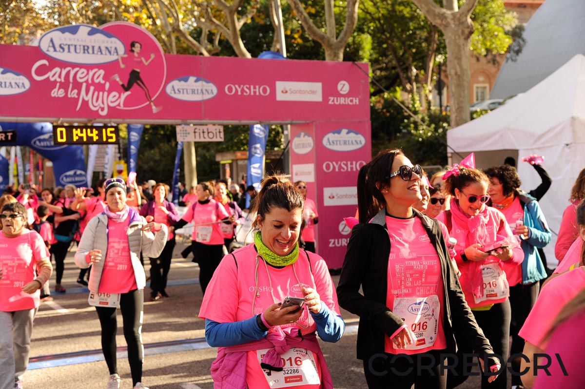 Llegada de la Carrera de la Mujer de Barcelona (ARCO DERECHO 91)