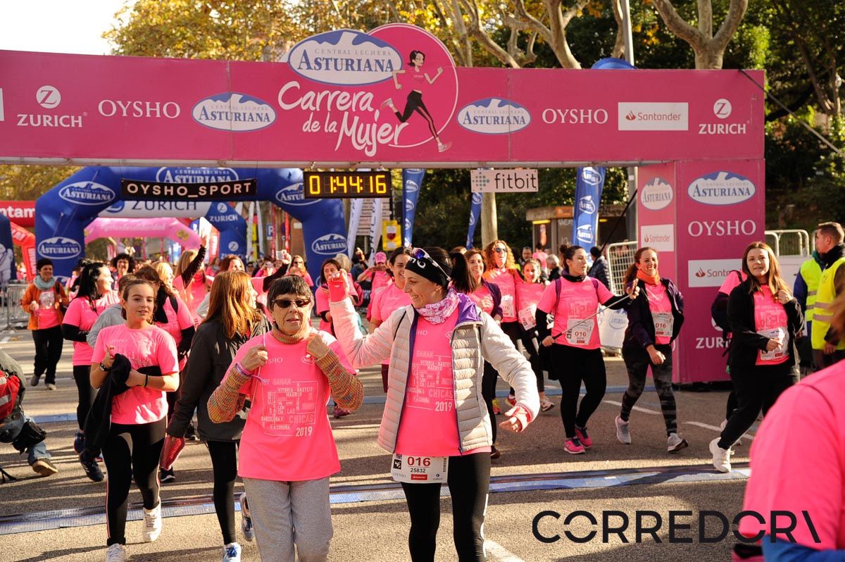 Llegada de la Carrera de la Mujer de Barcelona (ARCO DERECHO 91)