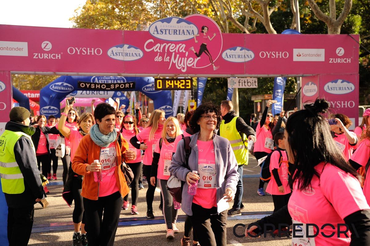 Llegada de la Carrera de la Mujer de Barcelona (ARCO DERECHO 91)