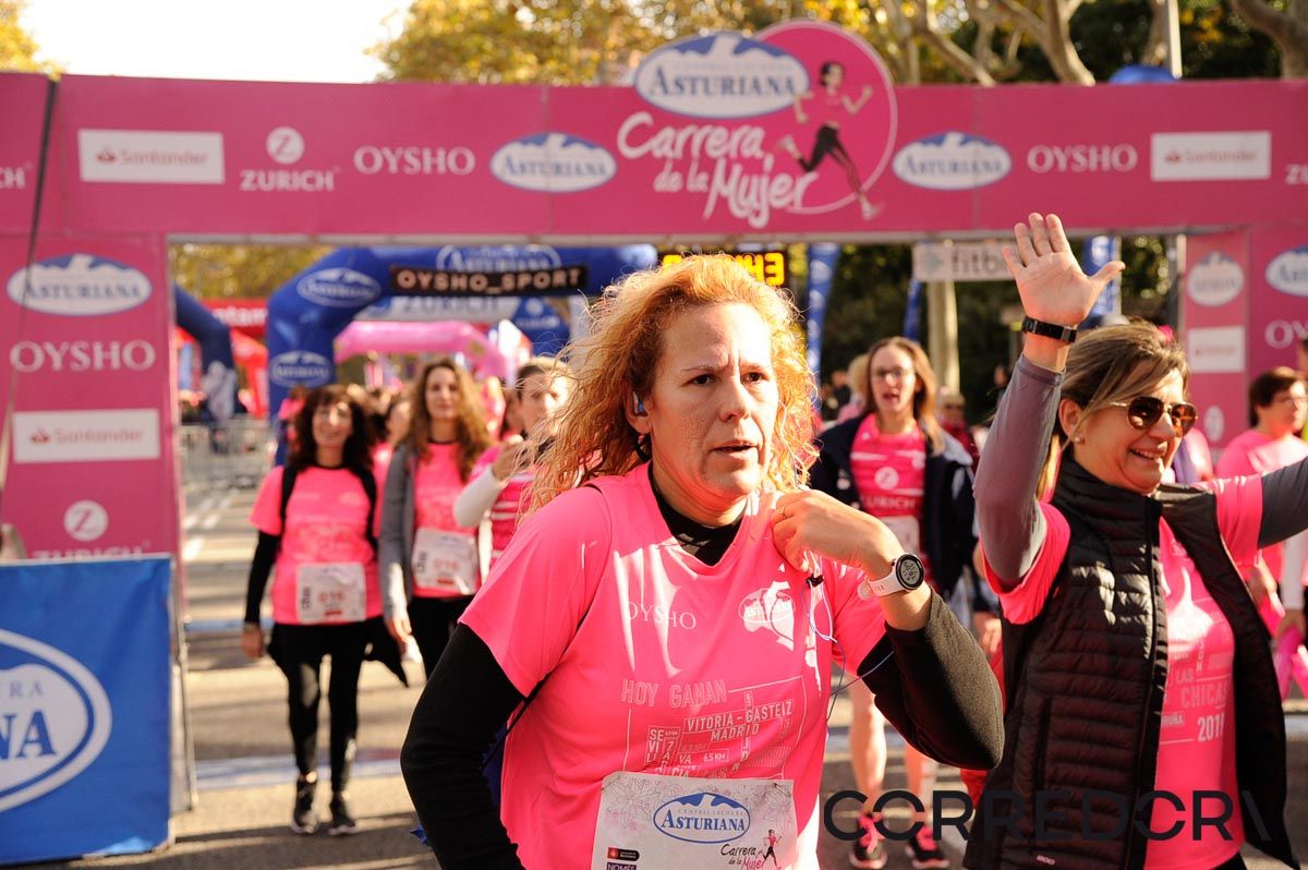 Llegada de la Carrera de la Mujer de Barcelona (ARCO DERECHO 92)