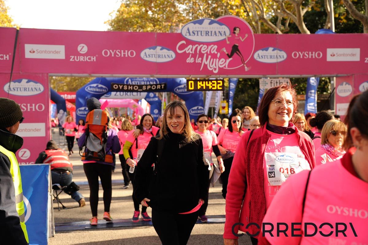 Llegada de la Carrera de la Mujer de Barcelona (ARCO DERECHO 92)
