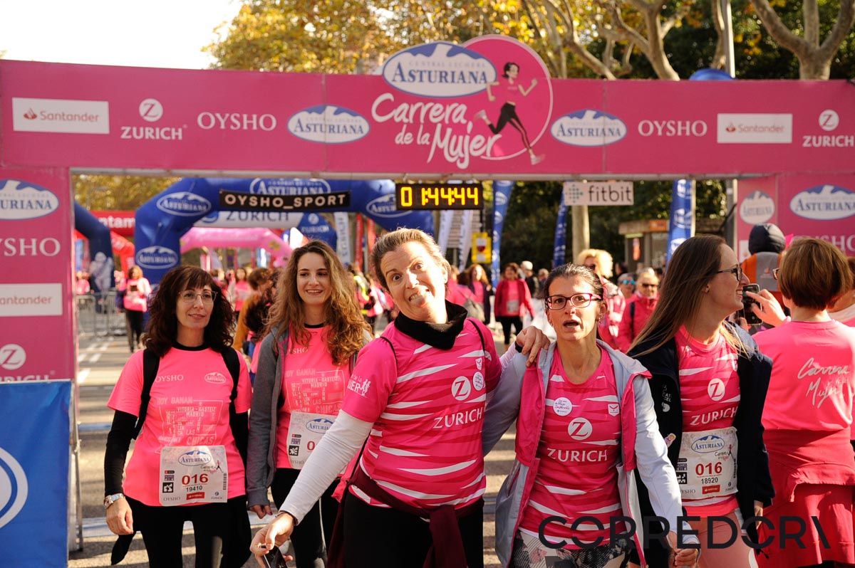 Llegada de la Carrera de la Mujer de Barcelona (ARCO DERECHO 92)