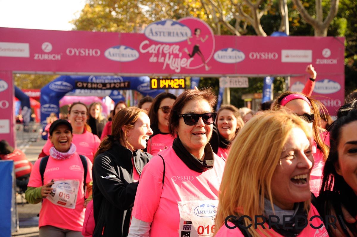 Llegada de la Carrera de la Mujer de Barcelona (ARCO DERECHO 92)