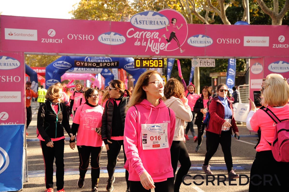 Llegada de la Carrera de la Mujer de Barcelona (ARCO DERECHO 93)