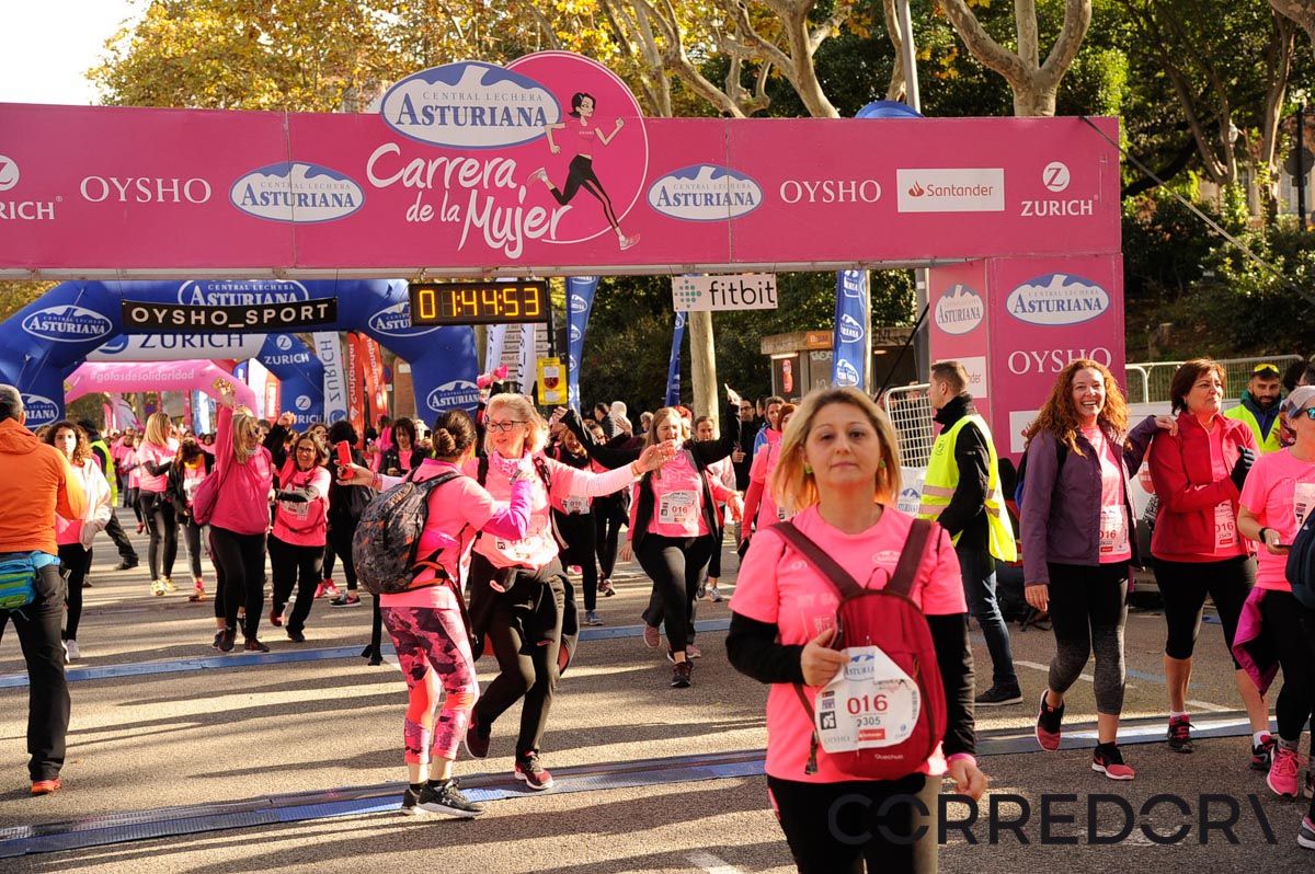 Llegada de la Carrera de la Mujer de Barcelona (ARCO DERECHO 92)