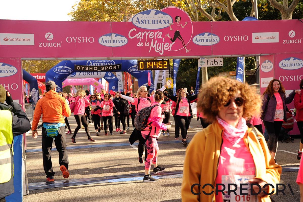 Llegada de la Carrera de la Mujer de Barcelona (ARCO DERECHO 92)