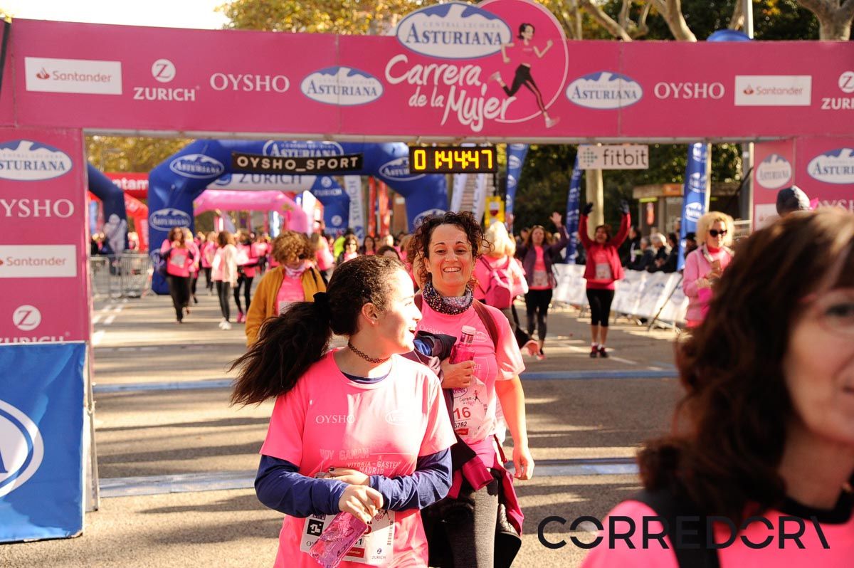 Llegada de la Carrera de la Mujer de Barcelona (ARCO DERECHO 92)