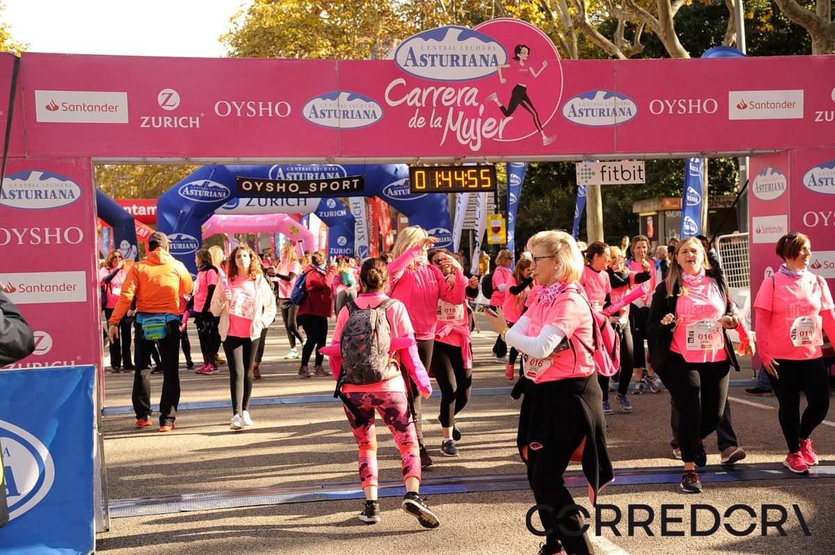 Llegada de la Carrera de la Mujer de Barcelona (ARCO DERECHO 92)