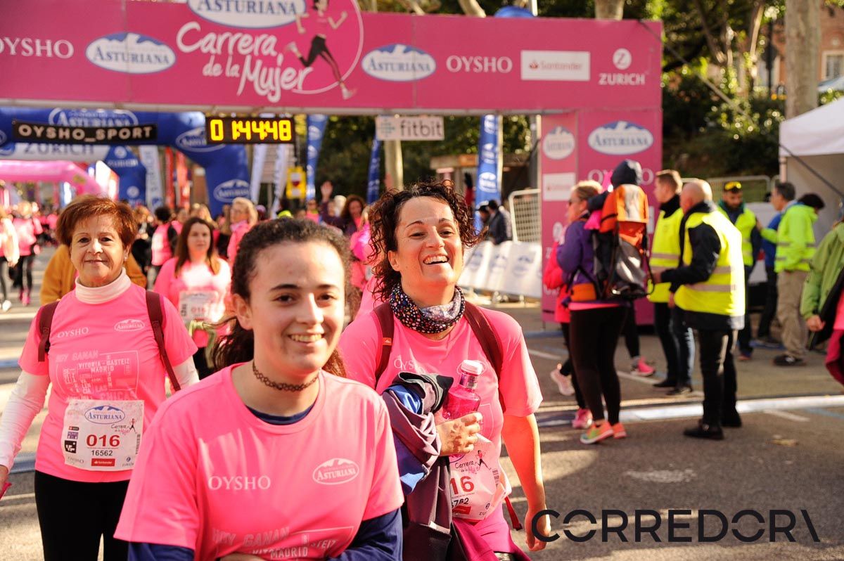 Llegada de la Carrera de la Mujer de Barcelona (ARCO DERECHO 92)