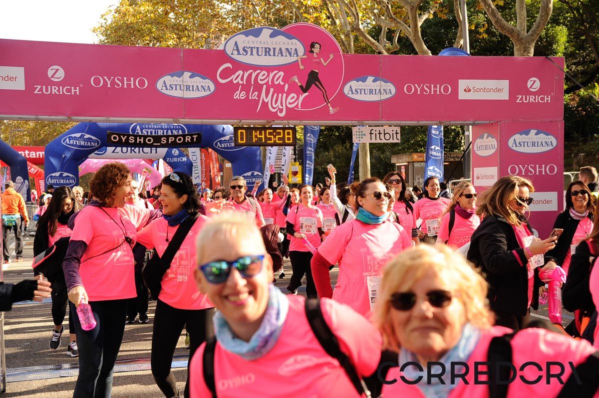 Llegada de la Carrera de la Mujer de Barcelona (ARCO DERECHO 93)