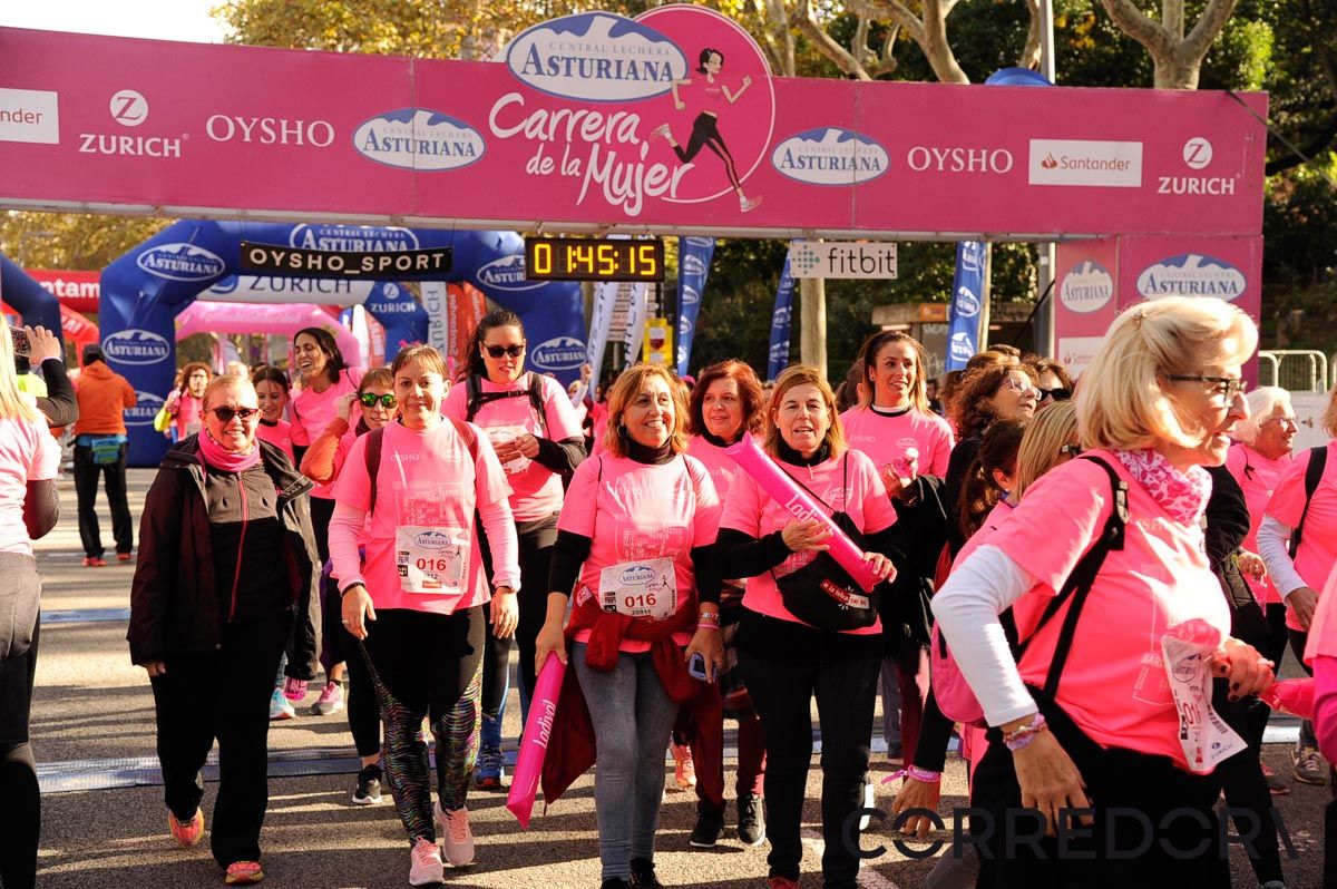 Llegada de la Carrera de la Mujer de Barcelona (ARCO DERECHO 93)