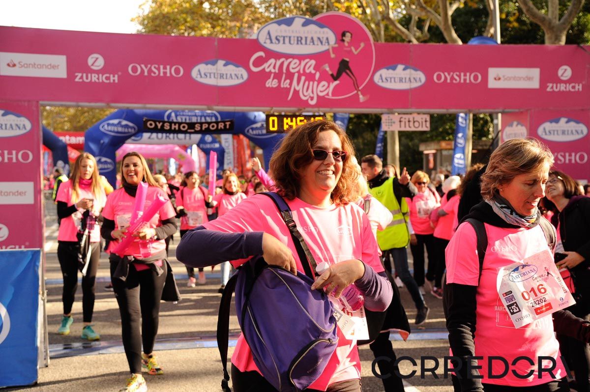 Llegada de la Carrera de la Mujer de Barcelona (ARCO DERECHO 93)