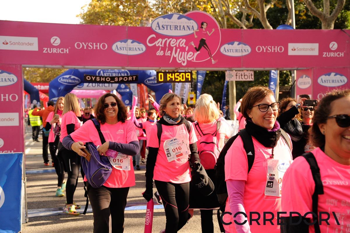 Llegada de la Carrera de la Mujer de Barcelona (ARCO DERECHO 93)