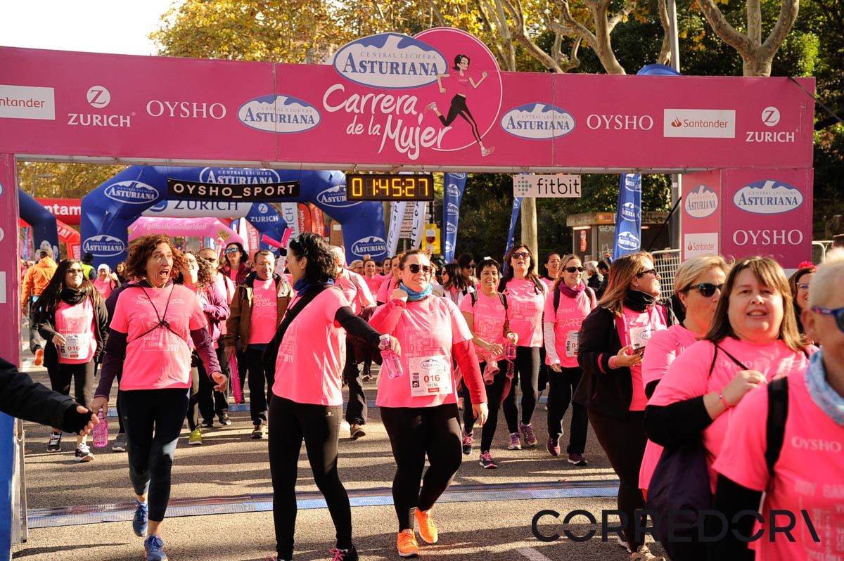 Llegada de la Carrera de la Mujer de Barcelona (ARCO DERECHO 93)