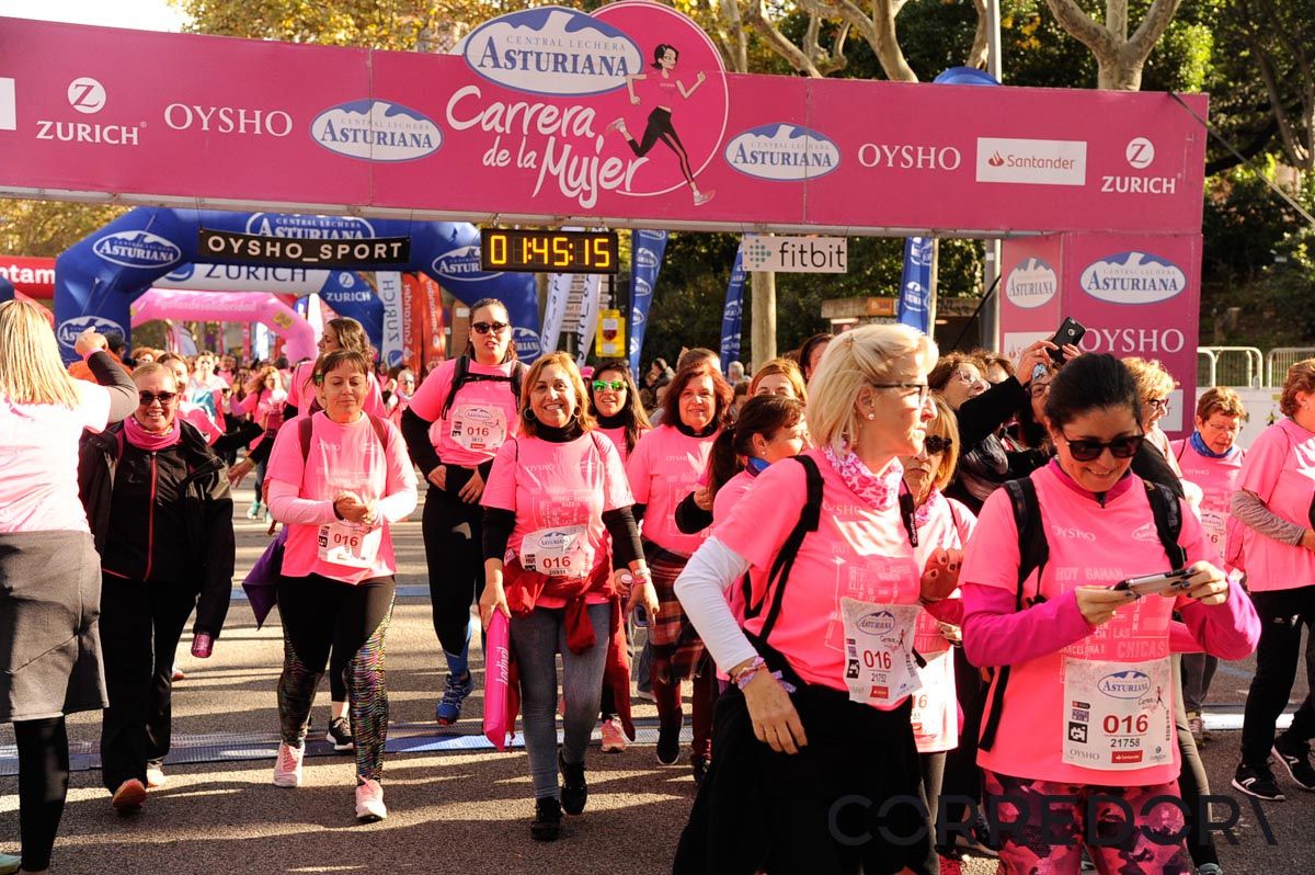 Llegada de la Carrera de la Mujer de Barcelona (ARCO DERECHO 93)