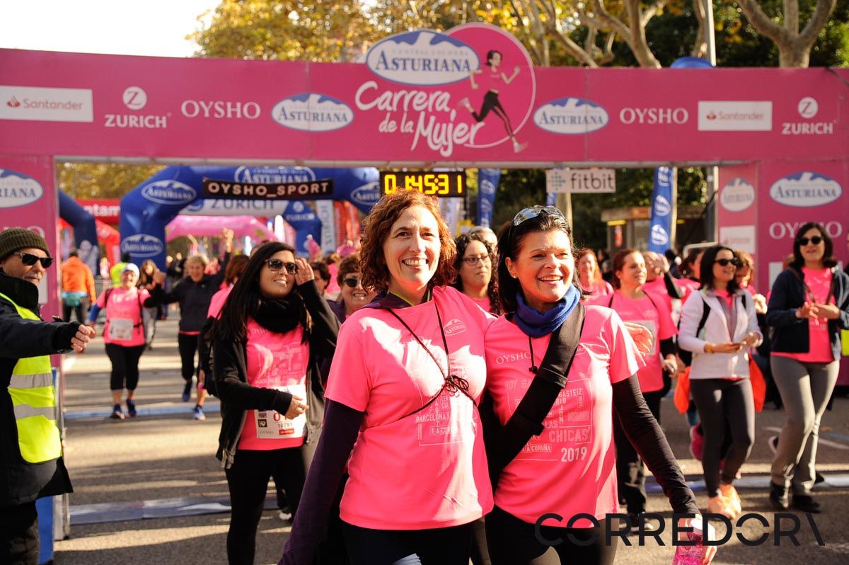 Llegada de la Carrera de la Mujer de Barcelona (ARCO DERECHO 93)