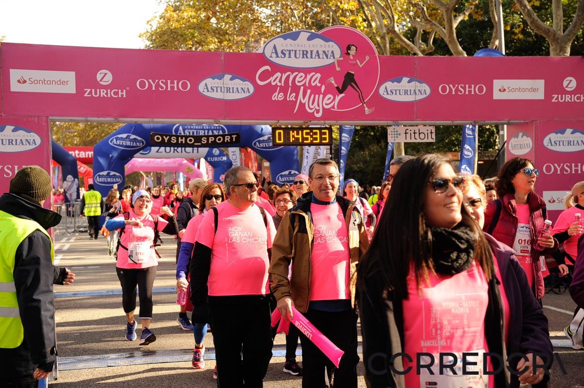 Llegada de la Carrera de la Mujer de Barcelona (ARCO DERECHO 93)