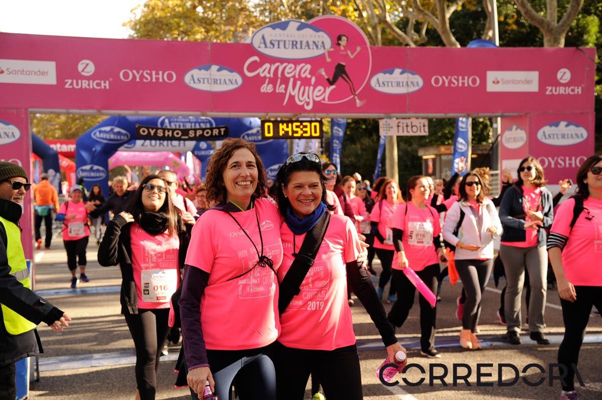 Llegada de la Carrera de la Mujer de Barcelona (ARCO DERECHO 93)