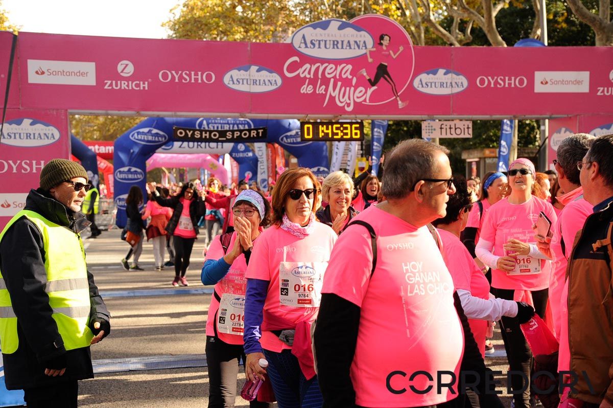 Llegada de la Carrera de la Mujer de Barcelona (ARCO DERECHO 93)