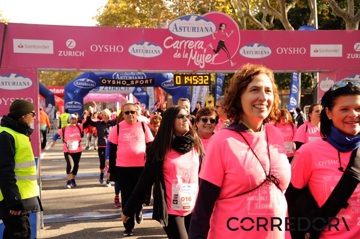 Llegada de la Carrera de la Mujer de Barcelona (ARCO DERECHO 93)
