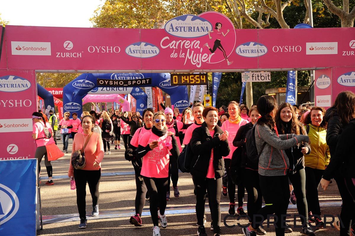 Llegada de la Carrera de la Mujer de Barcelona (ARCO DERECHO 94)