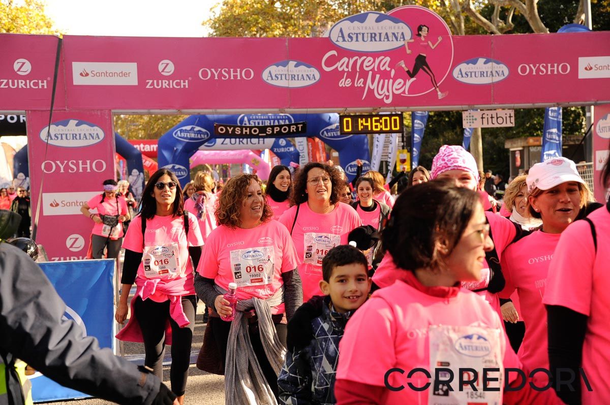 Llegada de la Carrera de la Mujer de Barcelona (ARCO DERECHO 94)