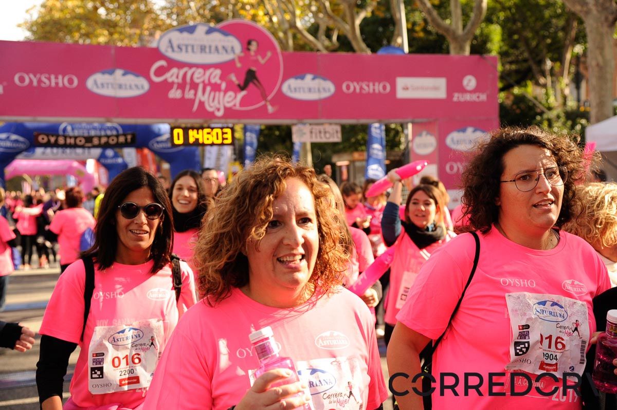 Llegada de la Carrera de la Mujer de Barcelona (ARCO DERECHO 94)
