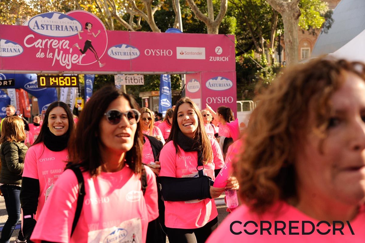 Llegada de la Carrera de la Mujer de Barcelona (ARCO DERECHO 94)