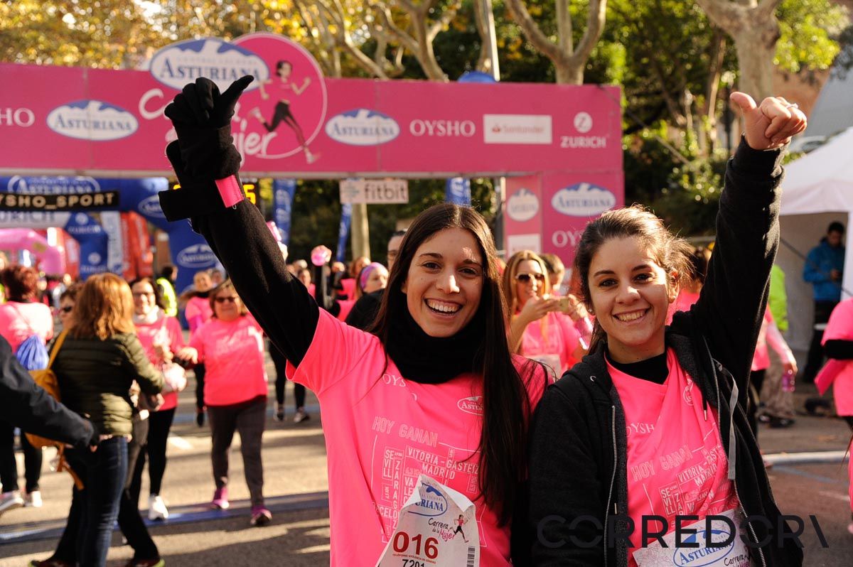 Llegada de la Carrera de la Mujer de Barcelona (ARCO DERECHO 94)