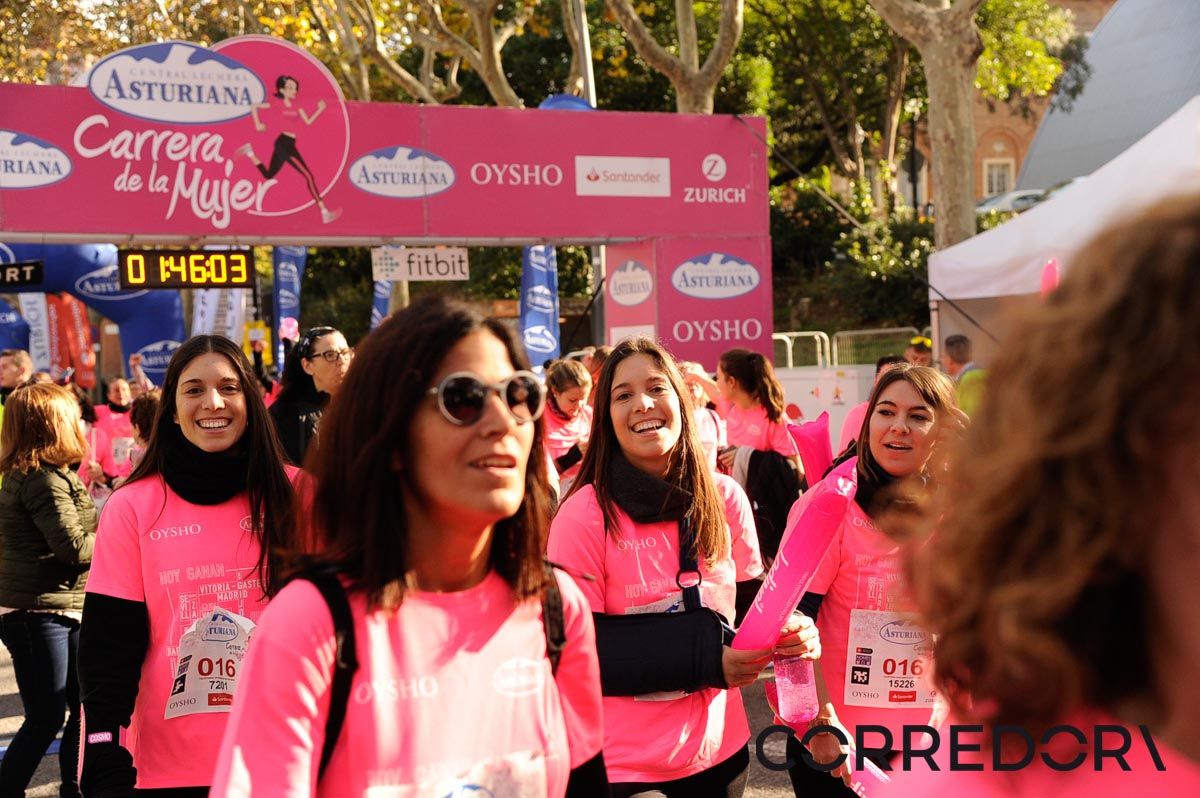 Llegada de la Carrera de la Mujer de Barcelona (ARCO DERECHO 94)