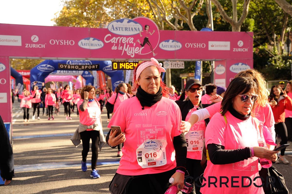 Llegada de la Carrera de la Mujer de Barcelona (ARCO DERECHO 95)